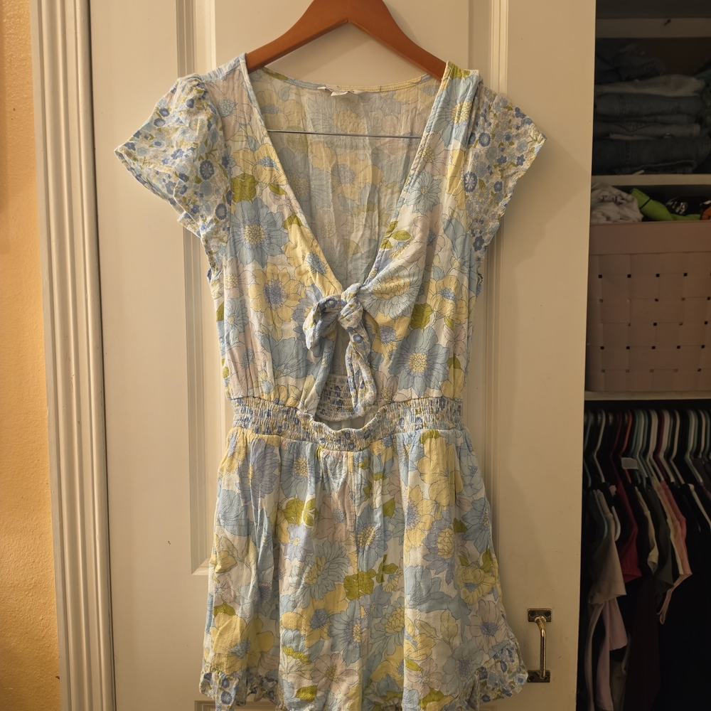 American Eagle Outfitters Floral Tie-Front Romper in Light Blue, Yellow, White